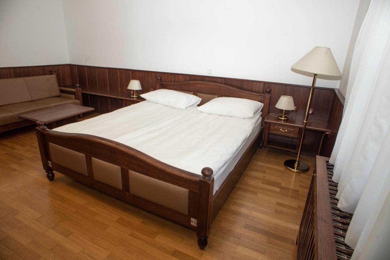 Vila Herberstein Velenje Kültér fotó