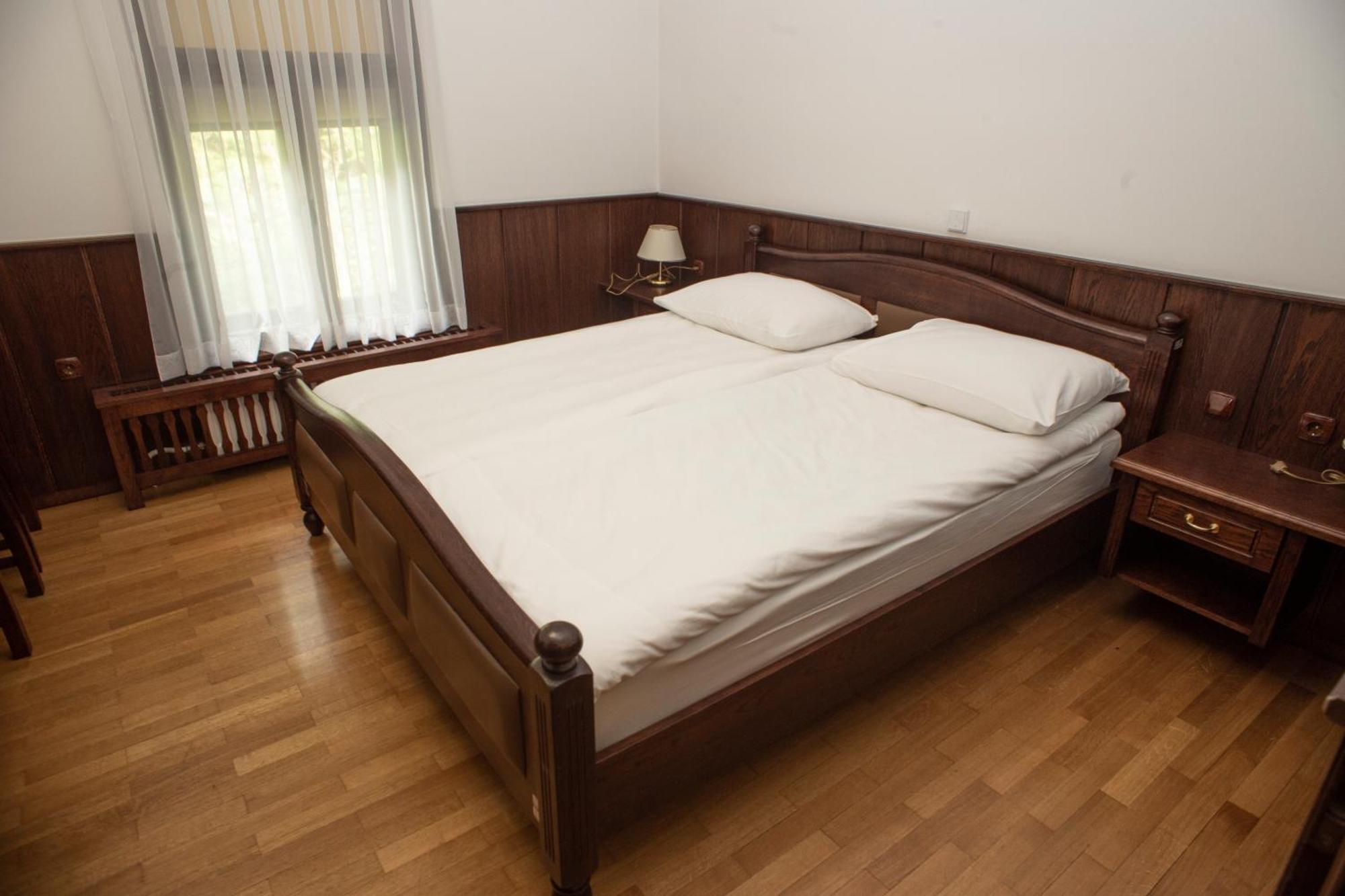 Vila Herberstein Velenje Szoba fotó