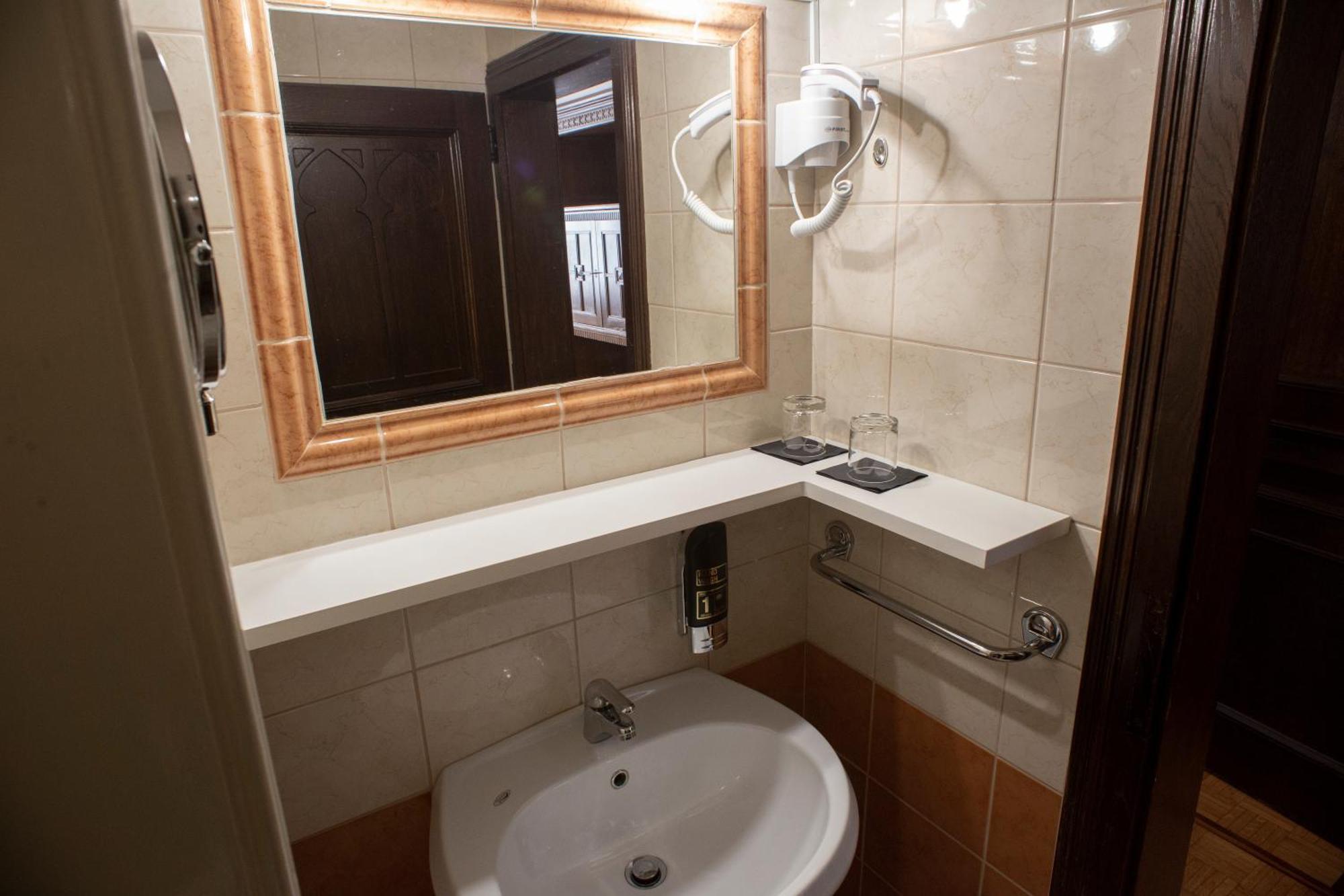 Vila Herberstein Velenje Szoba fotó